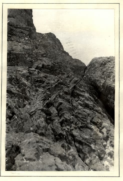 10_image_1.jpg