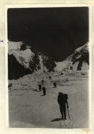 9_image_1.jpg