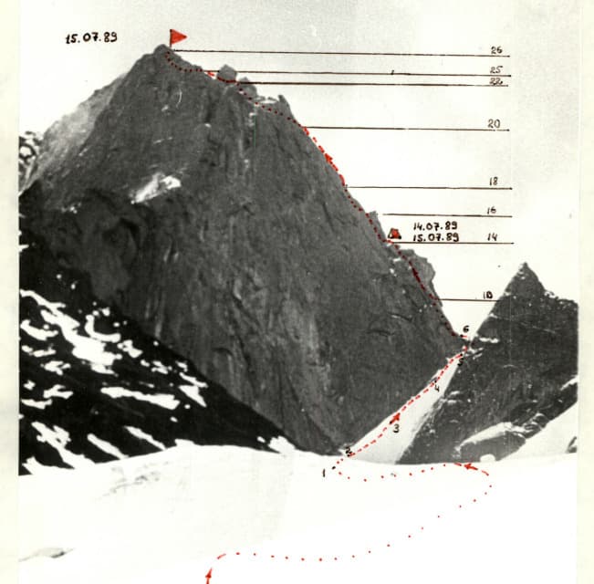 2_image_0.jpg