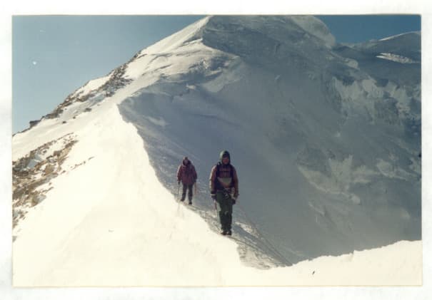 12_image_2.jpg