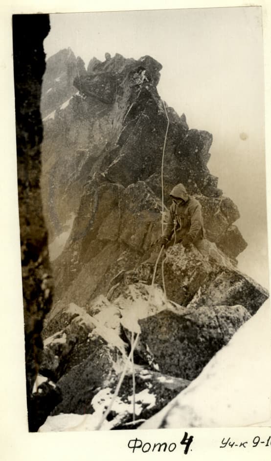 9_image_1.jpg