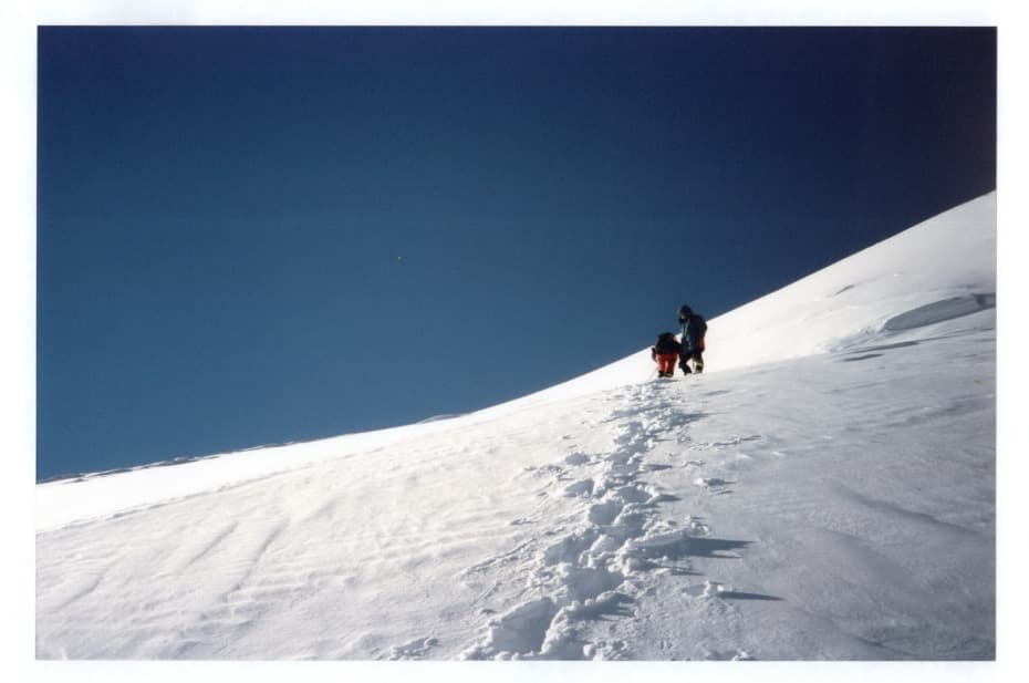 12_image_1.jpg